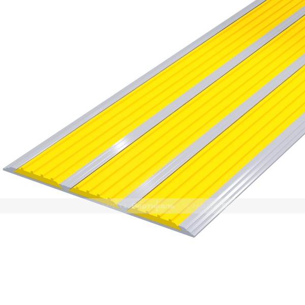 Накладка на ступень в AL профиле шириной 100мм, с тремя контрастными вставками шириной 29мм желтого цвета – фото № 1