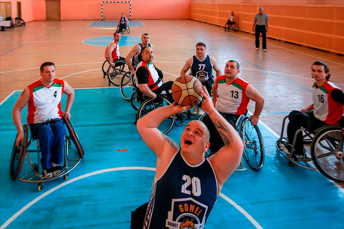 Белорусские инвалиды-колясочники - Баскетбольный матч