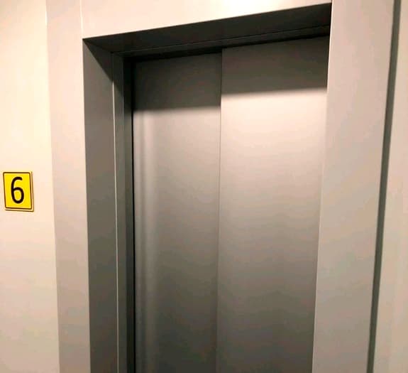 Тактильные цифры для лифта