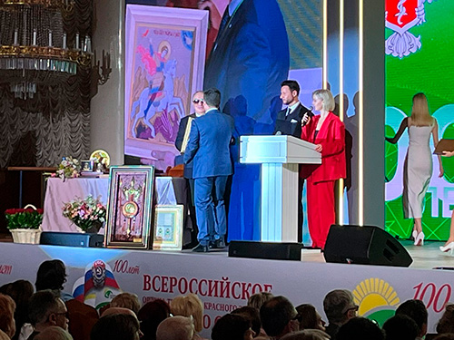 Алексей Черепнов поздравляет членов ВОС с праздником