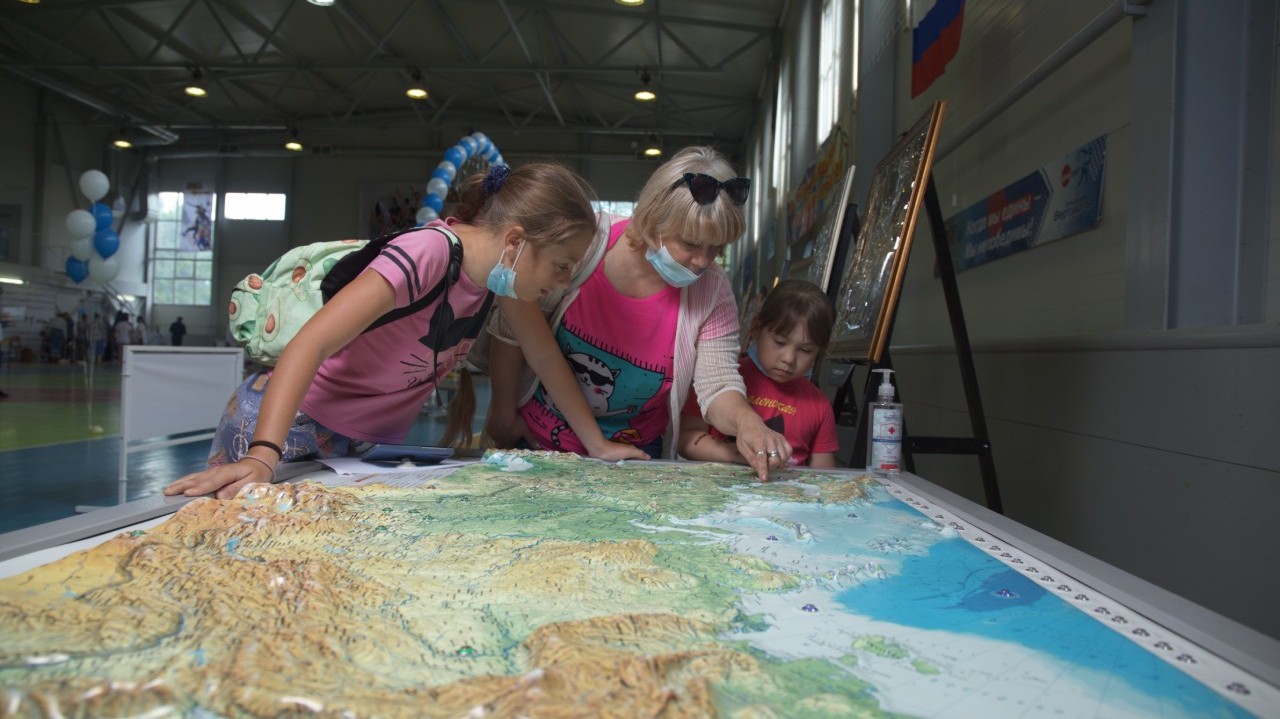 Тактильно-звуковая 3D-карта России