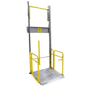 Вертикальные электрические тросовые подъёмники устанавливаются как в помещениях, так и на улице. Подъёмник выполнен из современных безопасных материалов высокого качества. Использован тросовый механизм. На пол несущей площадки нанесена противоскользящая насечка. Платформа оборудована защитным ограждением.