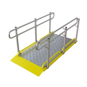 Многофункциональные кабины для переодевания для  инвалидов заказать в интернет-магазине Тифлоцентра "Вертикаль". Кабины предназначены для инвалидов-колясочников, людей с поражениями опорно-двигательного аппарата и других категорий МГН. Можно приобрести в различных вариантах комплектования.  Пляжные дорожки и площадки для передвижения инвалидов.