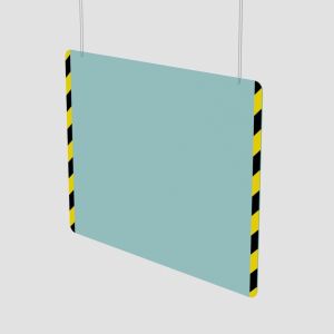 Защитный экран для рабочего пространства обеспечивают дополнительную защиту и безопасность при взаимодействии сотрудников и клиентов.