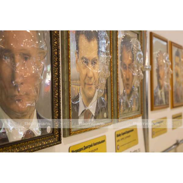 Портрет 3D Президент Порошенко П.А., тактильный – фото № 2