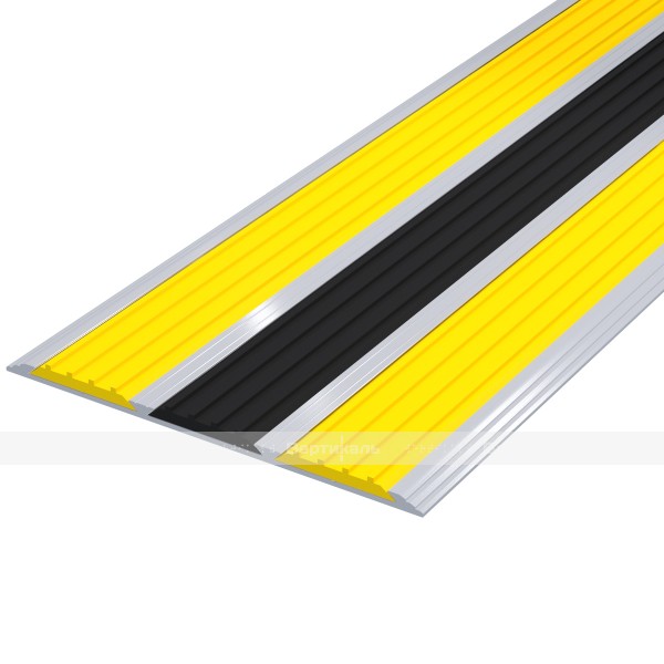 Накладка на ступень в AL профиле шириной 100мм, с тремя контрастными вставками шириной 29мм желтая/черная/желтая <br /> – фото № 1