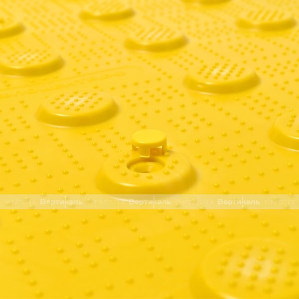Плитка тактильная (преодолимое препятствие, поле внимания, конусы линейные) противоскользящая, 500х500х5, ПУ, желтый – фото № 9
