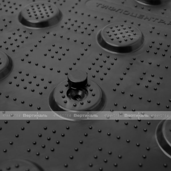 Плитка тактильная (непреодолимое препятствие, конусы шахматные) противоскользящая, 500х500х5, ПУ, черный – фото № 8