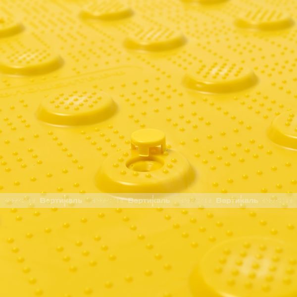 Плитка тактильная (непреодолимое препятствие, конусы шахматные) противоскользящая, 500х500х5, ПВХ, желтый – фото № 7